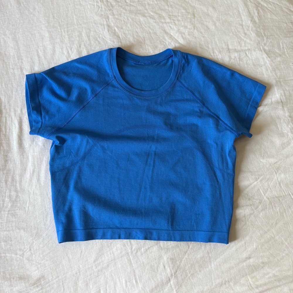 SOLD ON FB MARKETPLACE TORONTO
Lululemon Swiftly Cropped T-Shirt